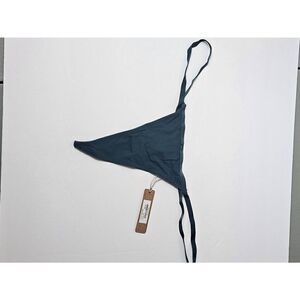 ‎Skims string panty Nwt